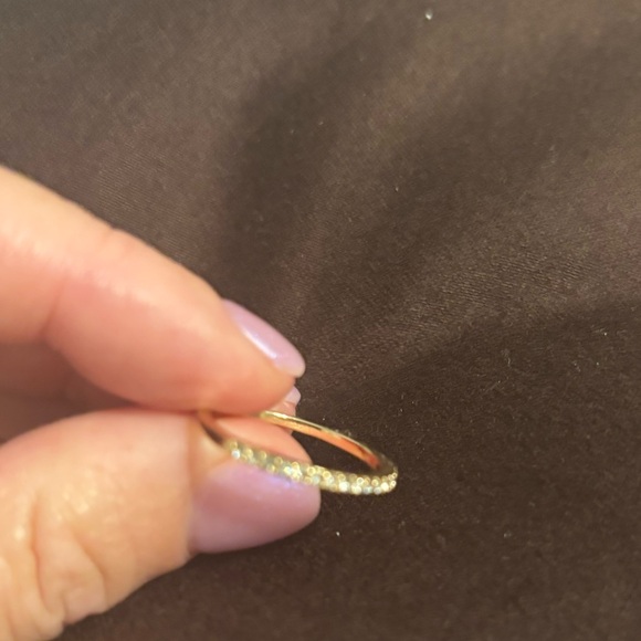 Boutique gold ring - Picture 1 of 2